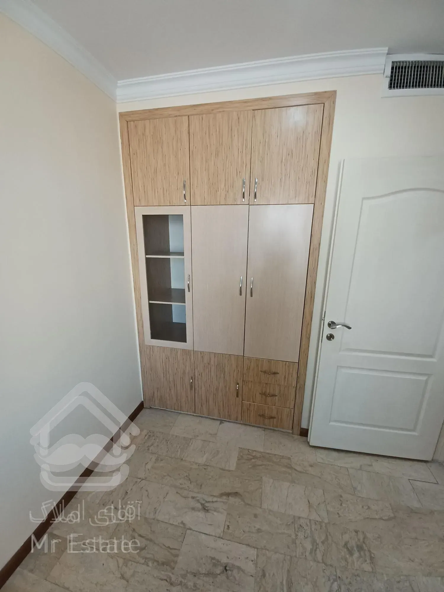 فروش آپارتمان موقعیت اداری صادقیه