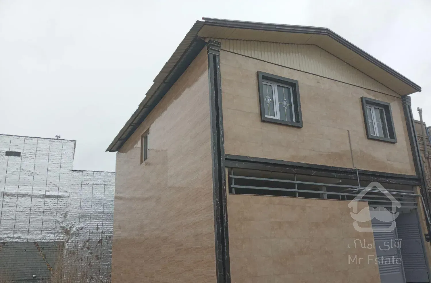 فروش آپارتمان ۹۰ متری ۲ خوابه طبقه ۱