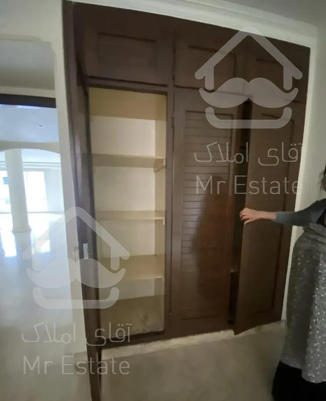 آپارتمان ۱۸۵ متری سه خواب حکمت