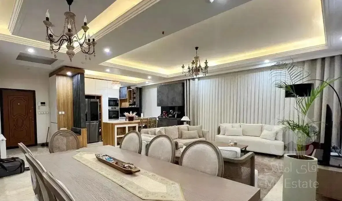 ملک هنوز تنها جاییه که پولتو از بی ارزشی نجات میده