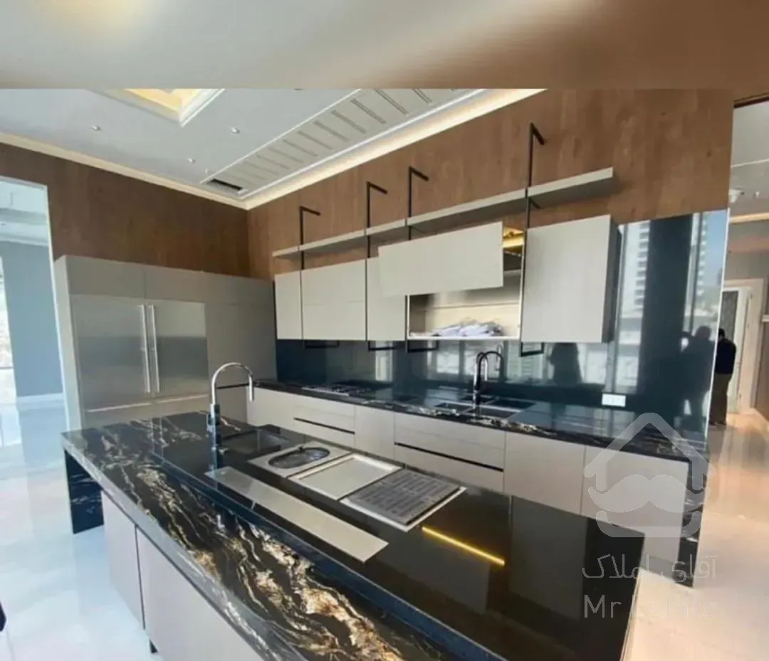 آپارتمان ۱۹۴ متر پاسداران