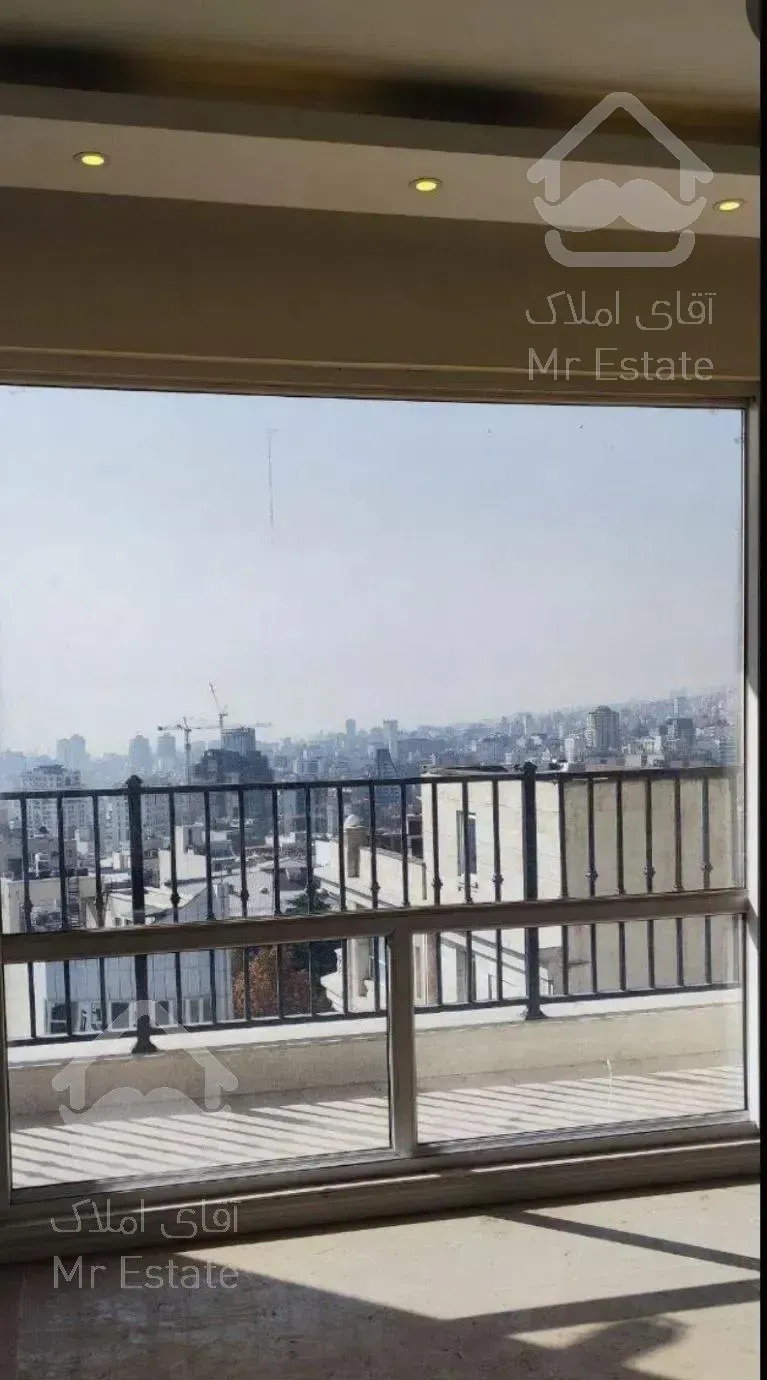 ازگل ۱۷۳متر نوساز ۲پارکینگ