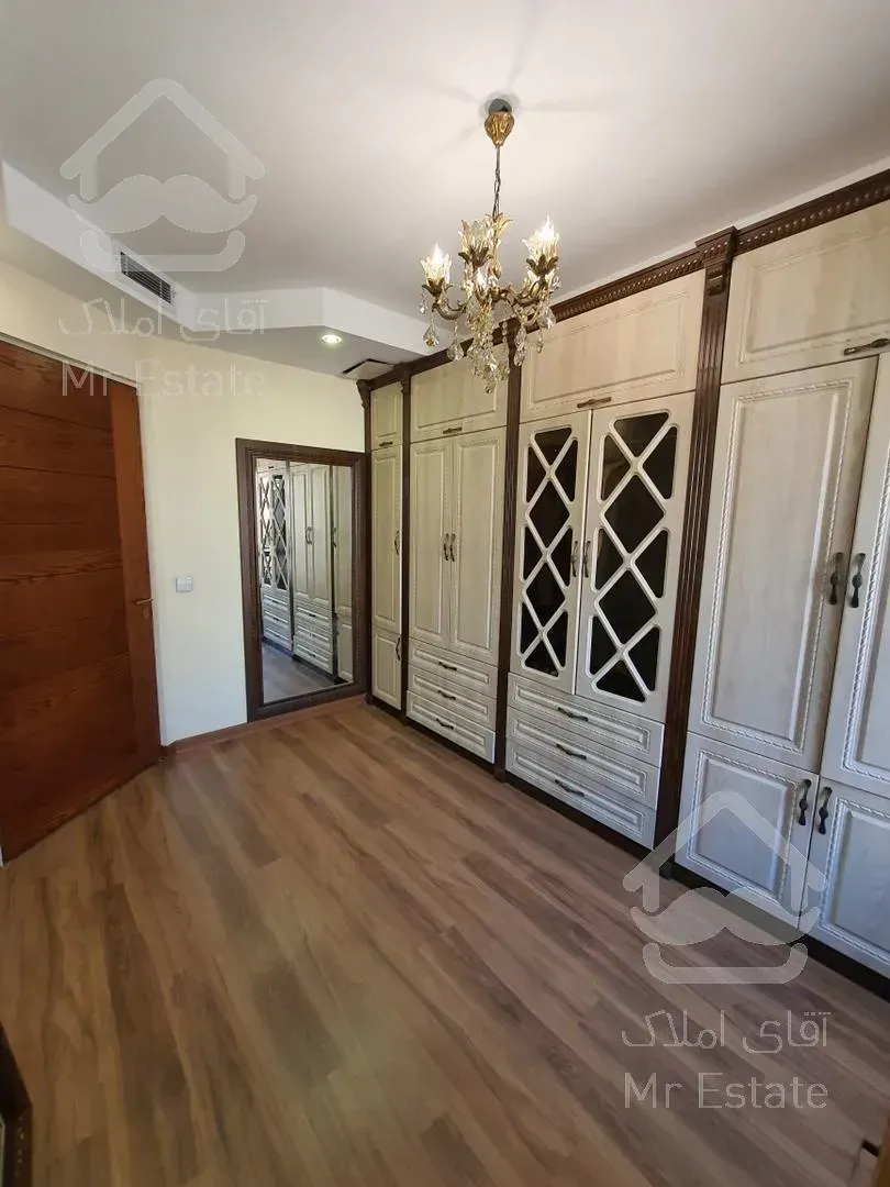 فروش واحد های لاکچری آجودانیه ۲۴۵ متر ۴ پارکینگ ، ۳ خواب مستر