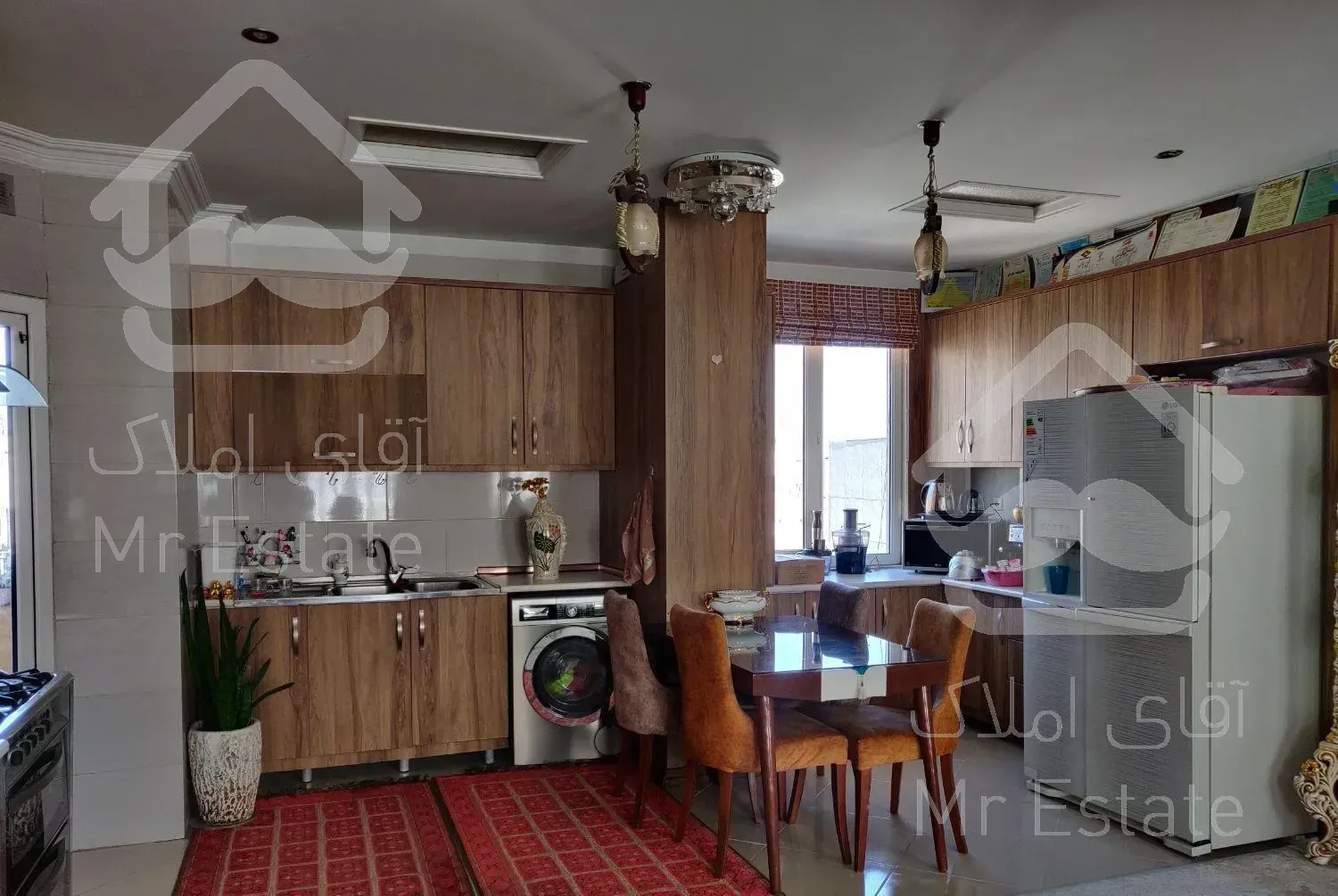 ۸۳متر/تک‌واحدی/گذر۱۲متر/مالک‌فروشنده