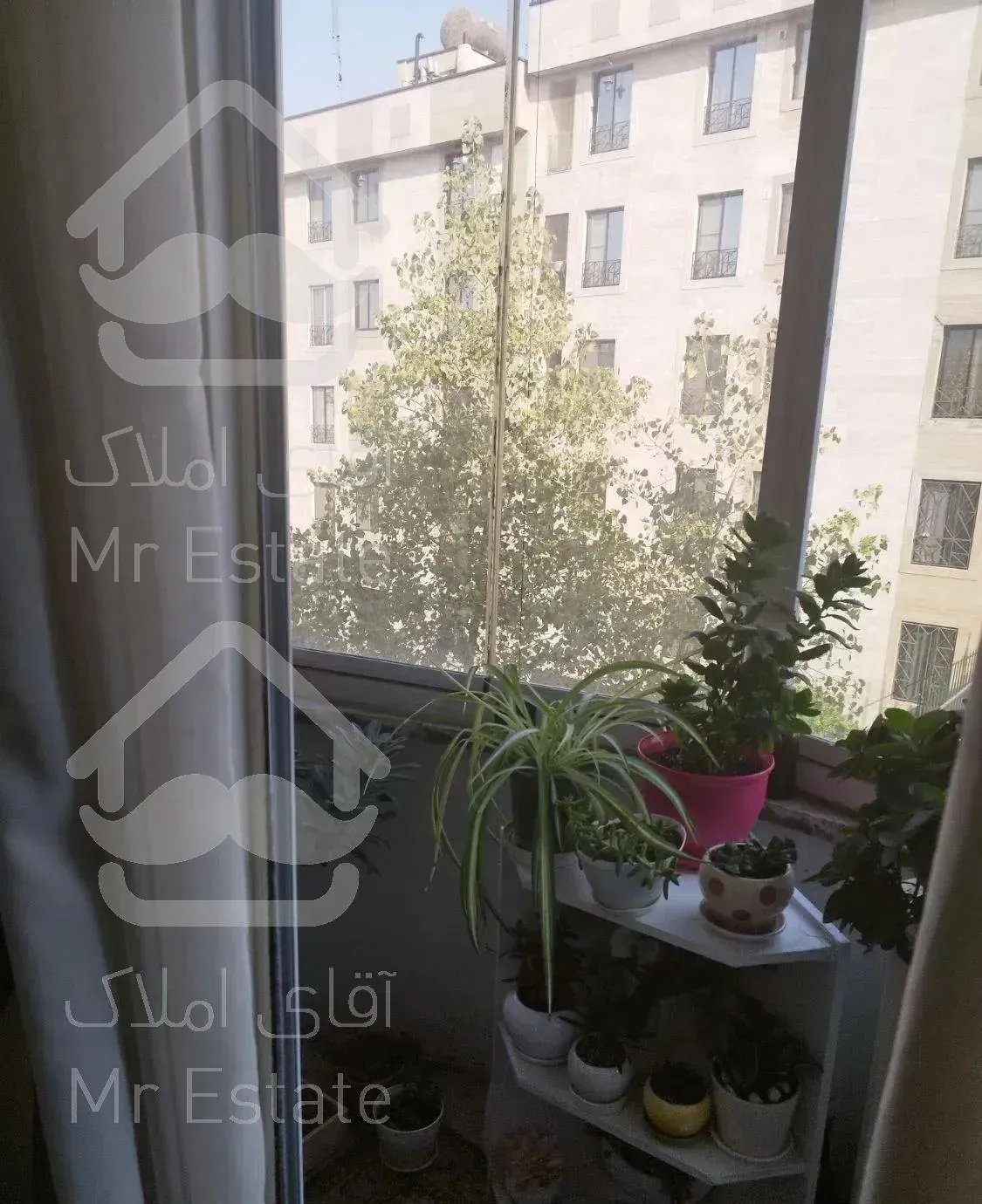 شیان ۹۳متر دو خوابه شیک