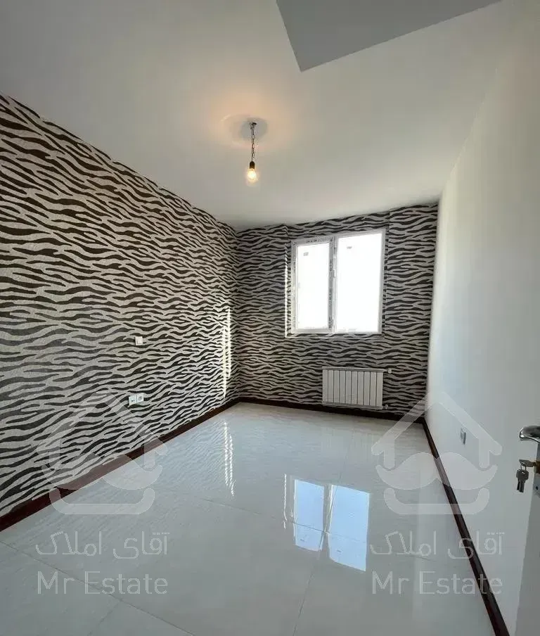 ۱۰۰ متری سه خواب فول امکانات اشرفی اصفهانی