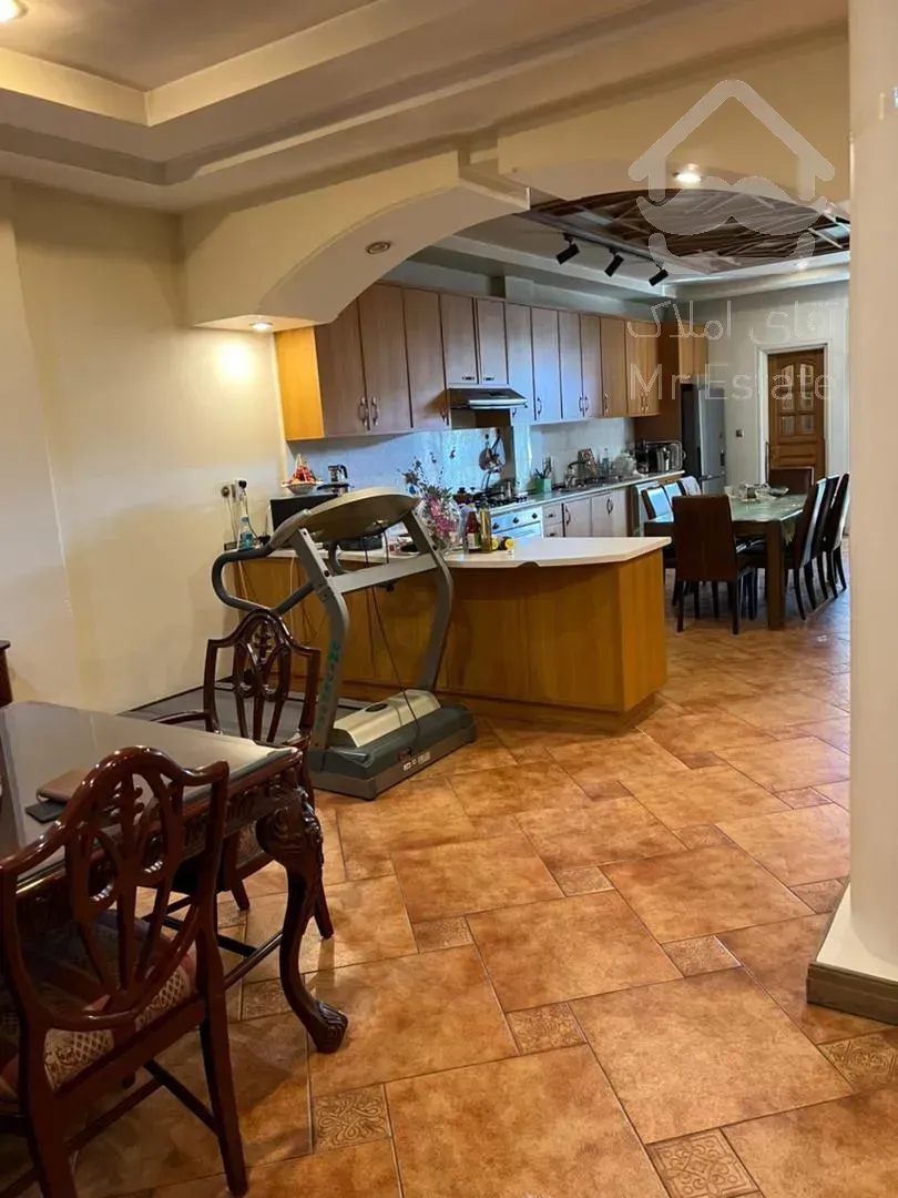 اجاره و رهن آپارتمان الهیه 370  متر اکازيون