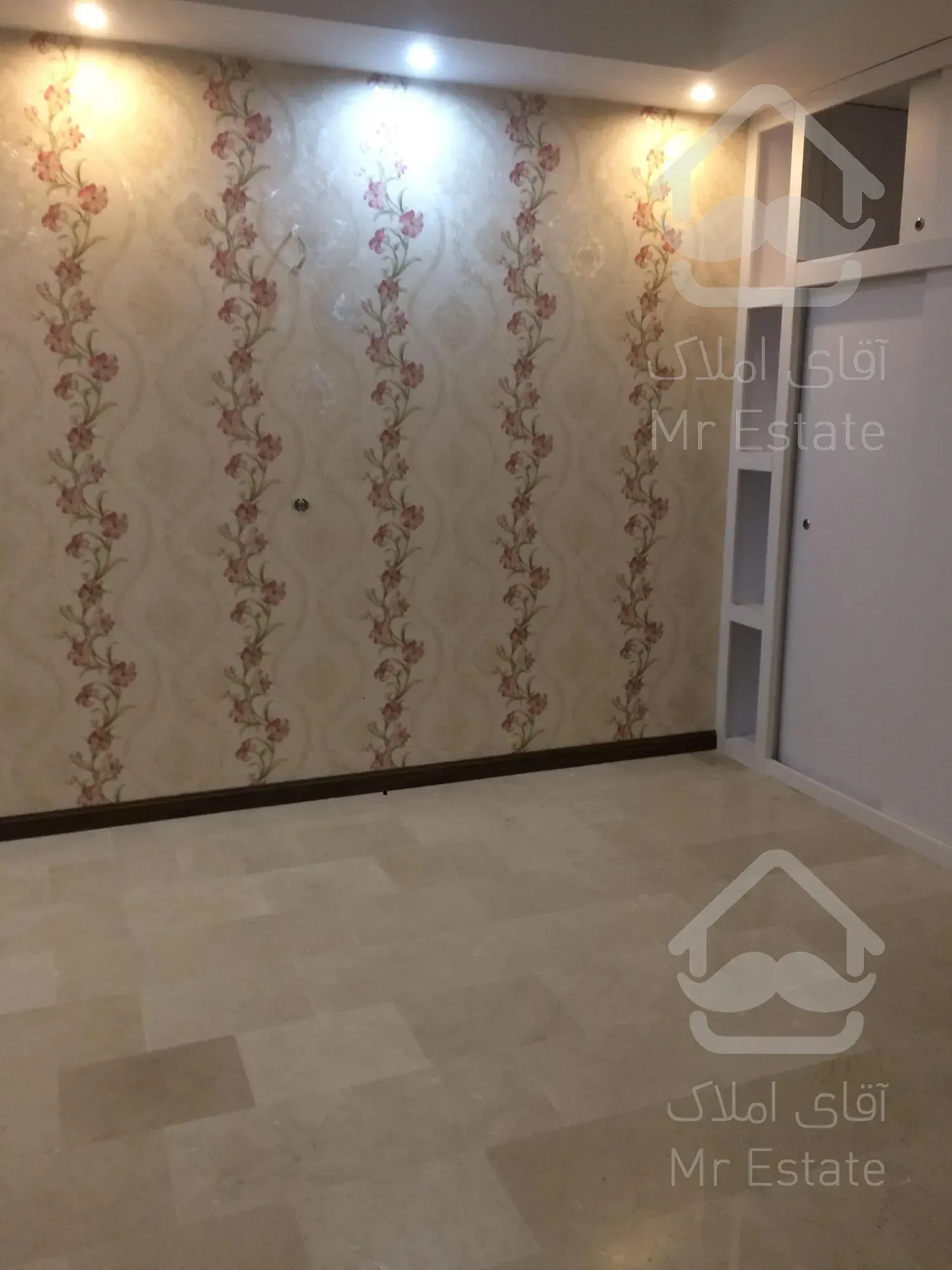 ۱۱۵متر نوساز صادقیه بهنام