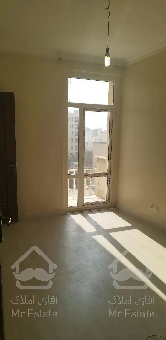 261 متر  در دروس