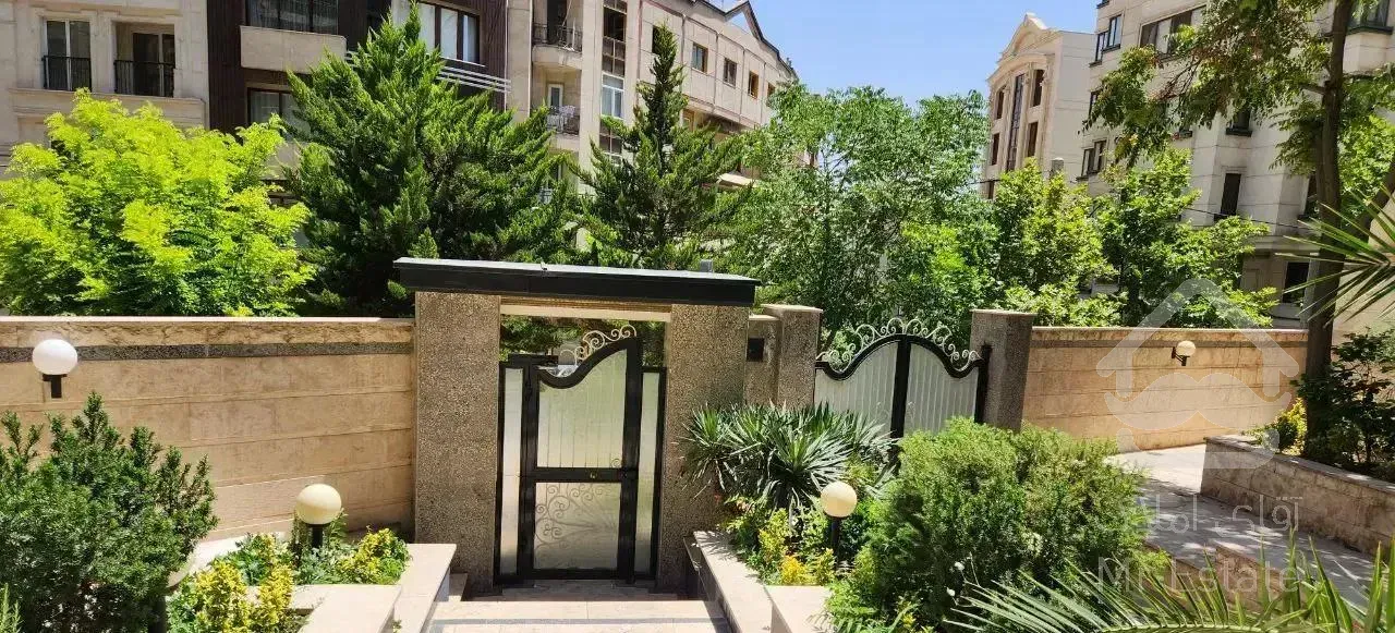 اندرزگو ۲۰۰مترآپارتمان۱۶۰متر قدرالسهم تهاتر فروش