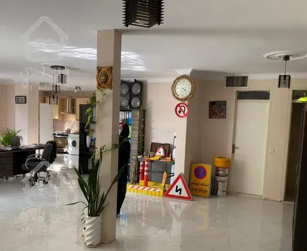 آپارتمان ۱۳۵ متر بازسازی شده موقعیت اداری جلال