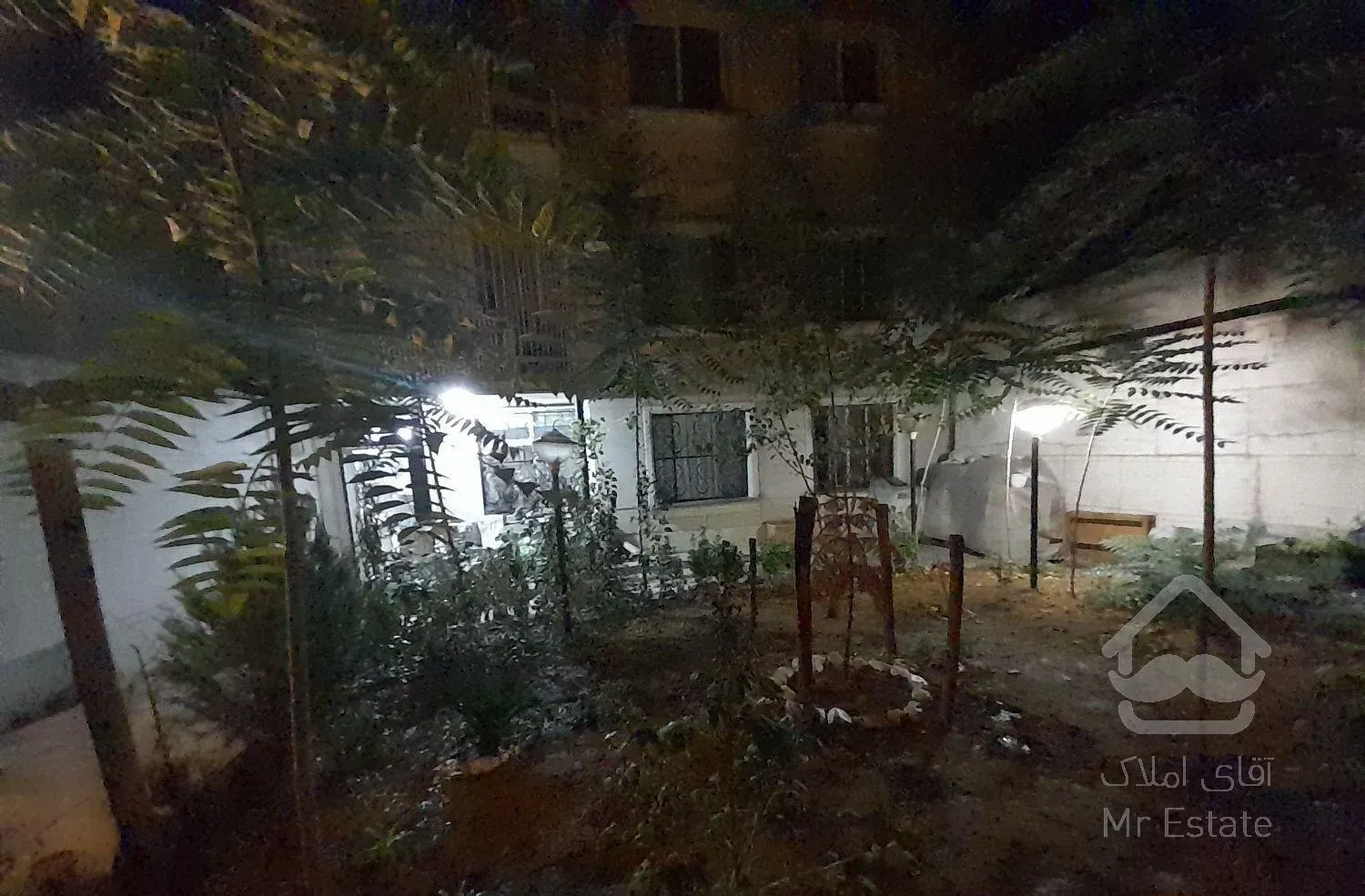 آرارات آفتاب 130m حیاط دار 3خواب