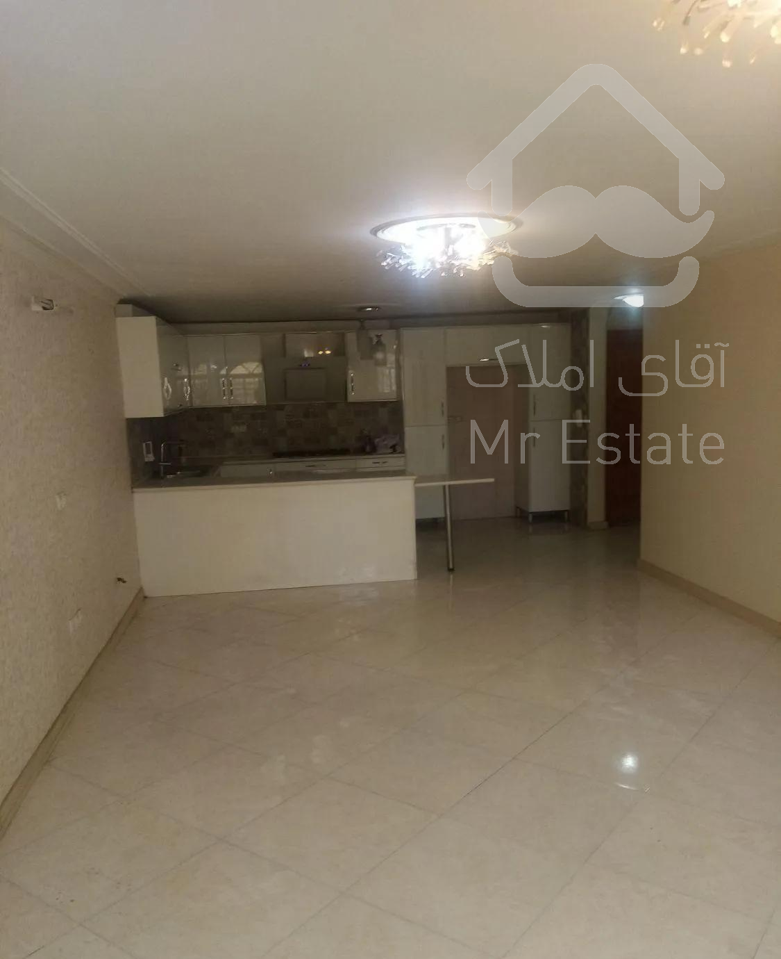 90متر دوخواب همکف تخلیه حیات در اختیار