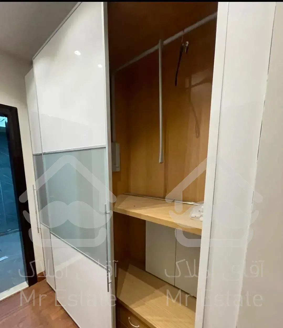 ولنجک ۲۳۰ متر ( ۳خواب مستر )