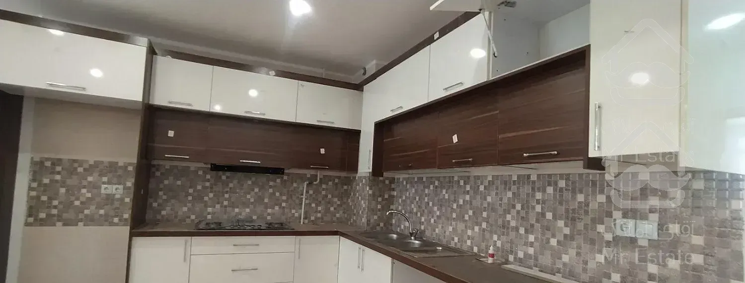 3+127خواب مستردارجلوطبقه4اوایل شهرک