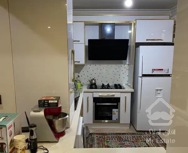 آپارتمان ۱۰۱متر دو خوابه طبقه پنجم ( کمالی شرقی)