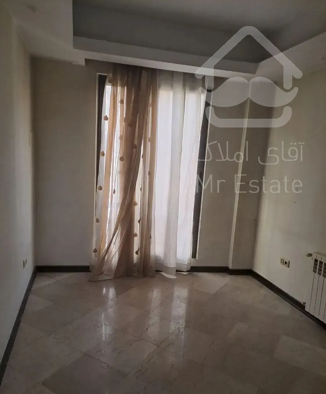 ۱۶۵ متر آپارتمان شیک فول امکانات