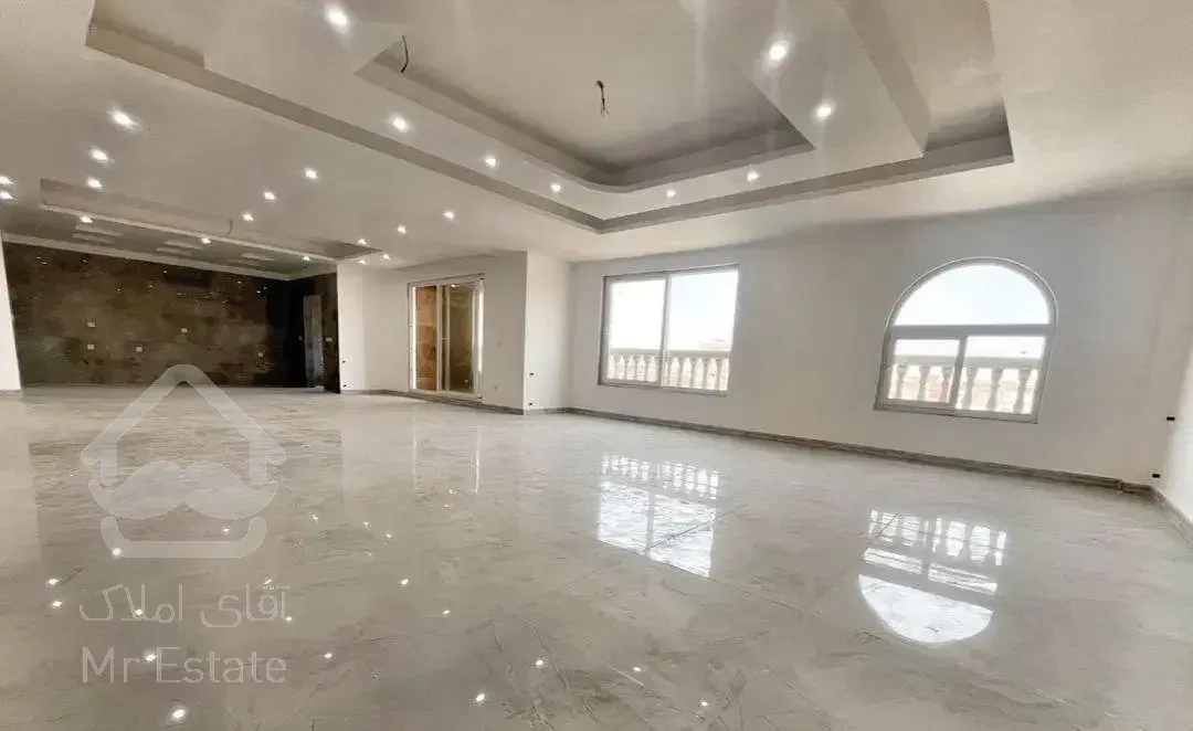 فروش ومعاوضه پنت هوس200متربالوکیشنقوی در16متری اول