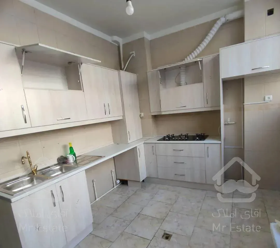 آپارتمان سنایی ۱۲۰ متر با حیاط اختصاصی