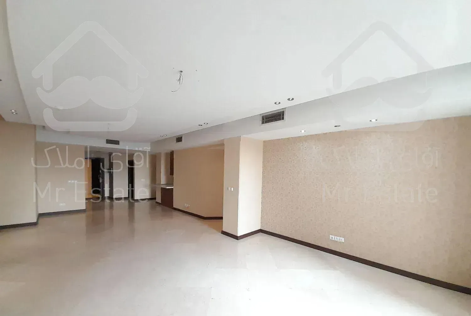 تاپ لوکیشن هروی/۱۶۰متر/فستیوال‌نور