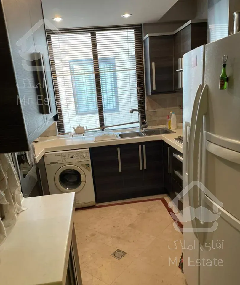 ،باغ فردوس ، ١٠٥ متر ،دوخوابه ،