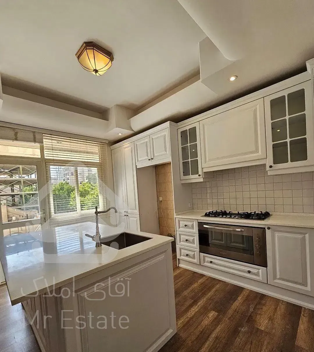 ۹۰م ۳خواب فول امکانات/بدون دیوار مشترک/فول دیزاین