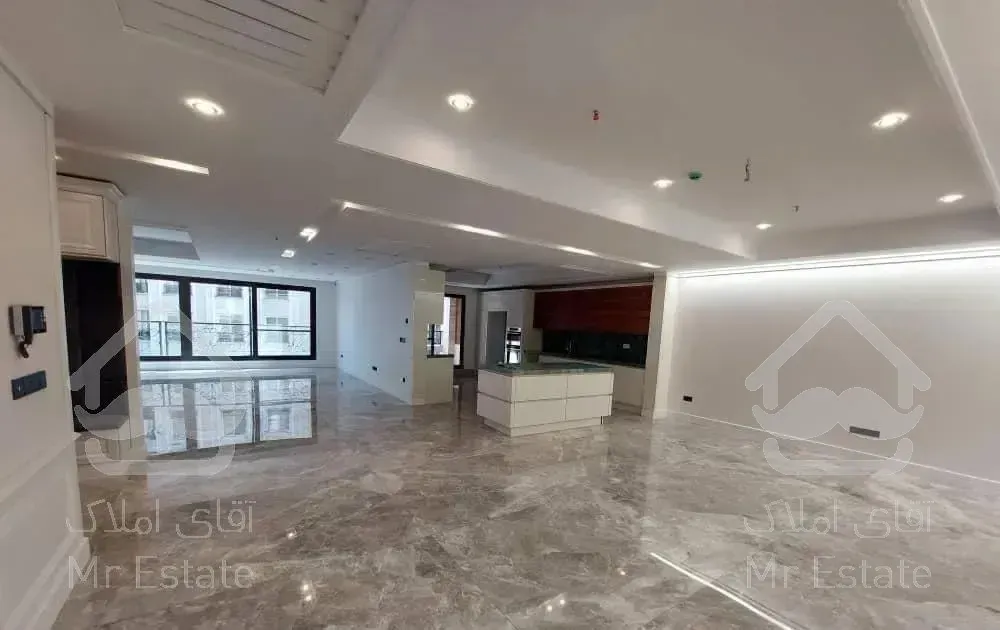 هروی 200متر 3خواب مستر تک واحدی 2پارکینگ نور جنوب