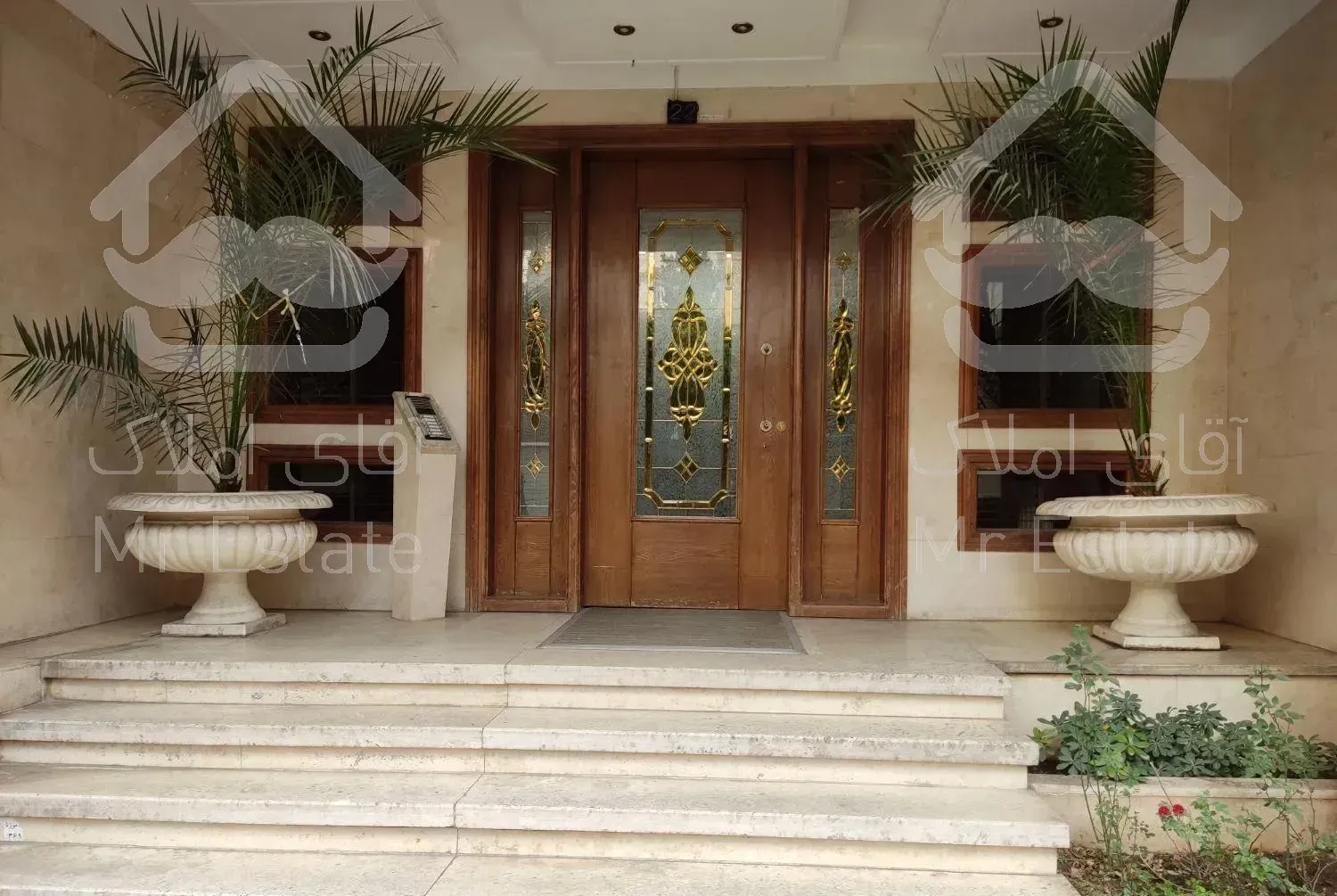 ۱۷۳ متر آپارتمان/ ۳ خواب تک پرایمری/۲پارکینگ باکس