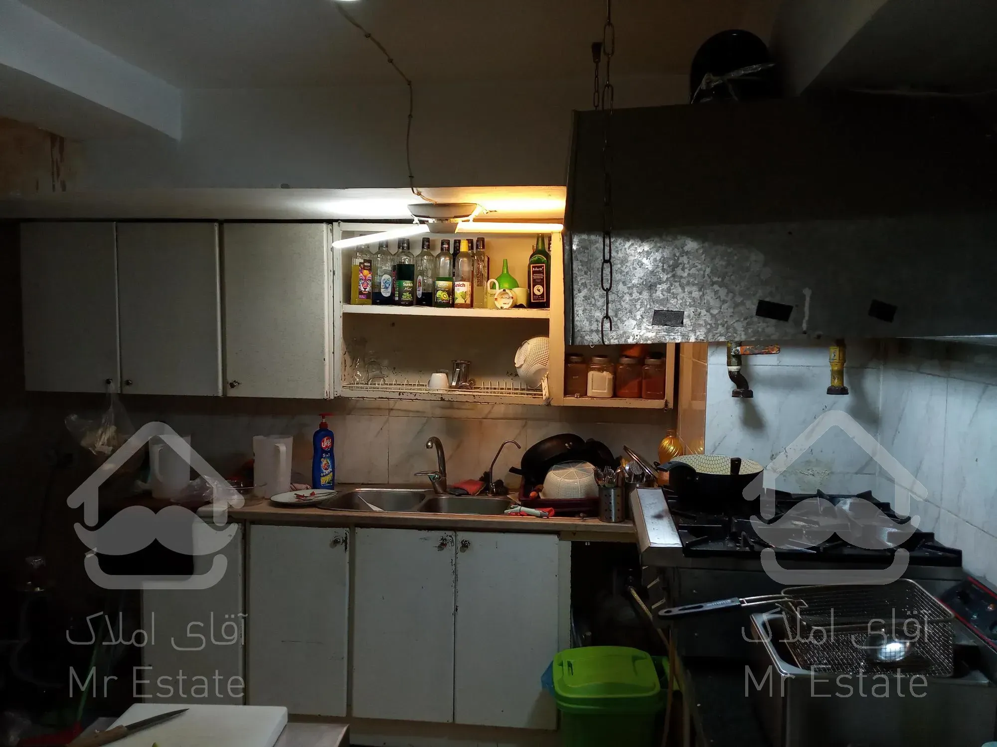 کد ۷۹ فروش ۳۴ متر مغازه بر اصلی