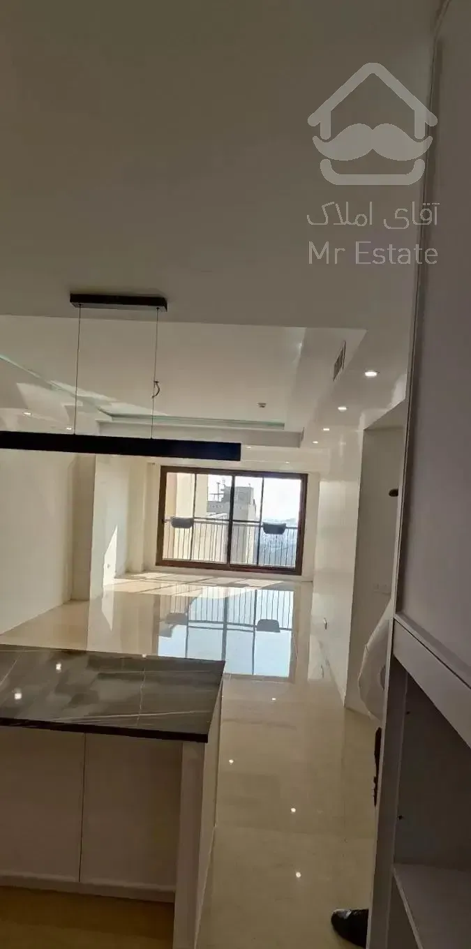 آپارتمان ۱۰۰ متر * کلید نخورده *