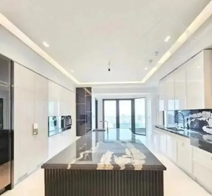 کلید نخورده /۱۹۰ متر ۳ خواب /ویو بدون مشرف