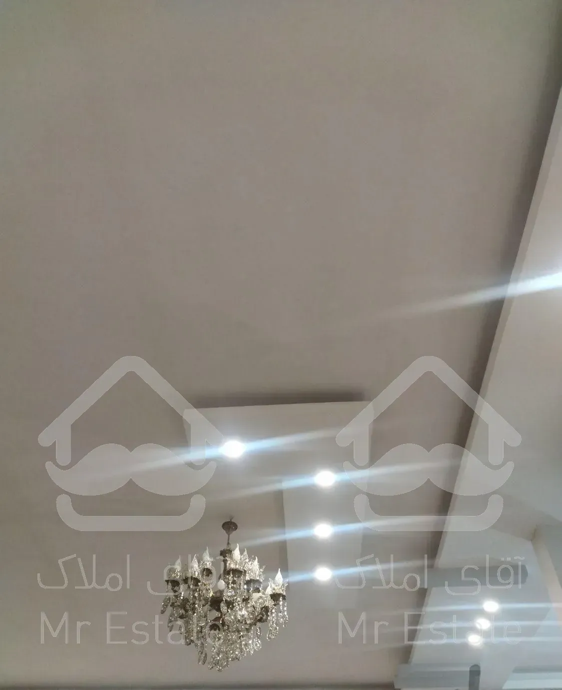 تعمیرات  سرویس لکه گیری وخورده کاری گچکاری وبلکا