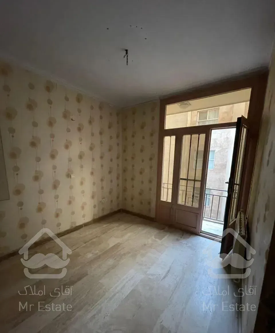 ١٣٠ متری ٣ خواب