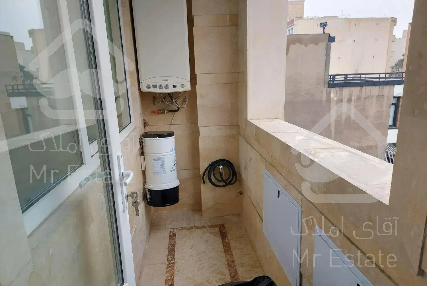 مطهری سنایی ۱۵۰متر ۳خواب یکساله