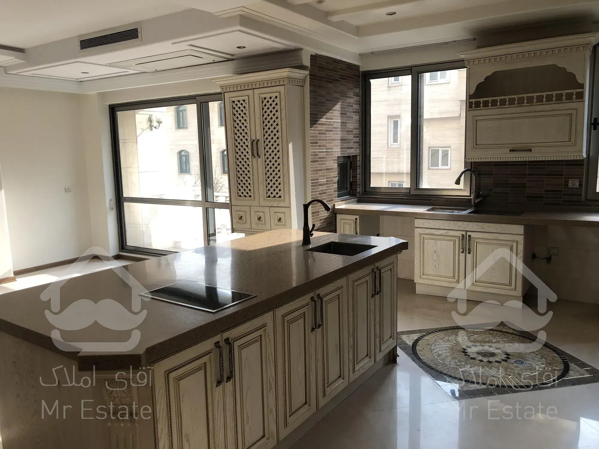 رهن و اجاره آپارتمان ۱۸۰ متری ۳ خوابه فرمانیه