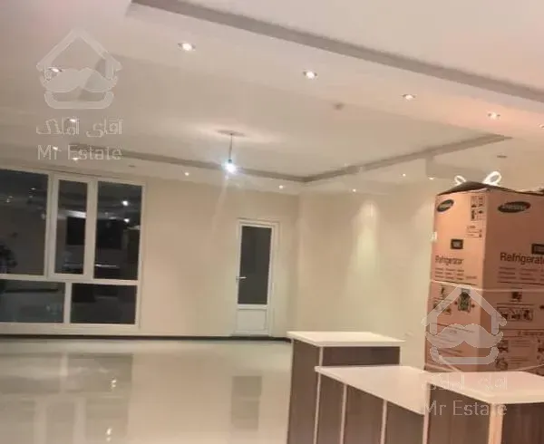 شمالی روبه حیاط   ۱۱۳ متر فاز ۳   لابی دار