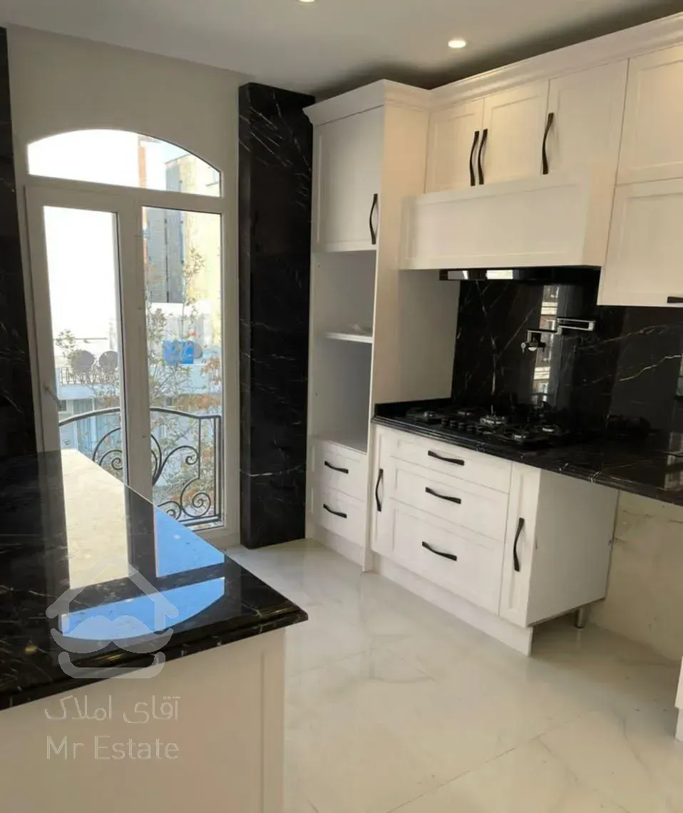 ۱۲۵متر/آجودانیه/ویو ابدی/کلیدنخورده