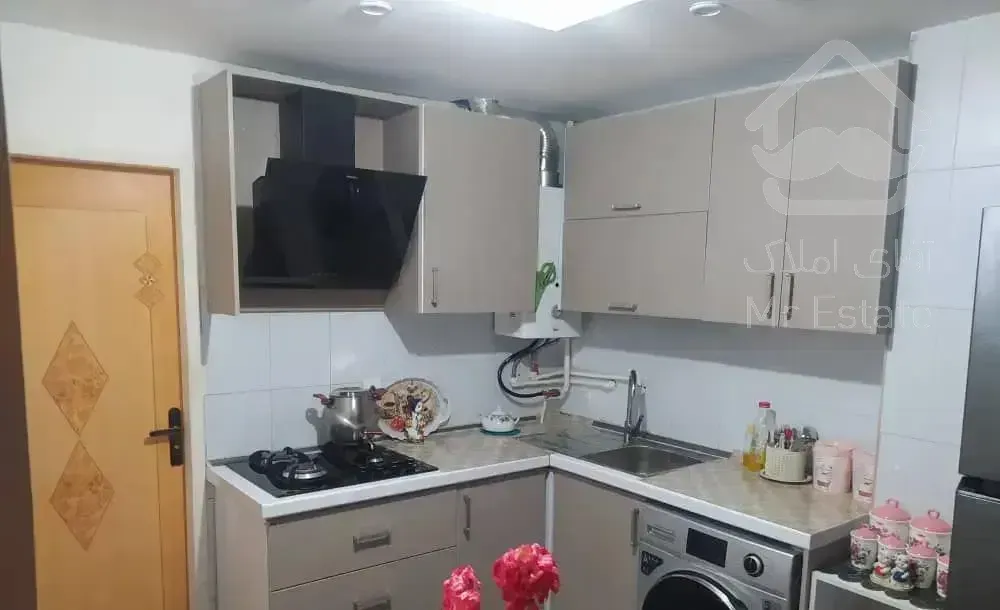 فروش آپارتمان ۵۲ متری دو خواب بازسازی شده