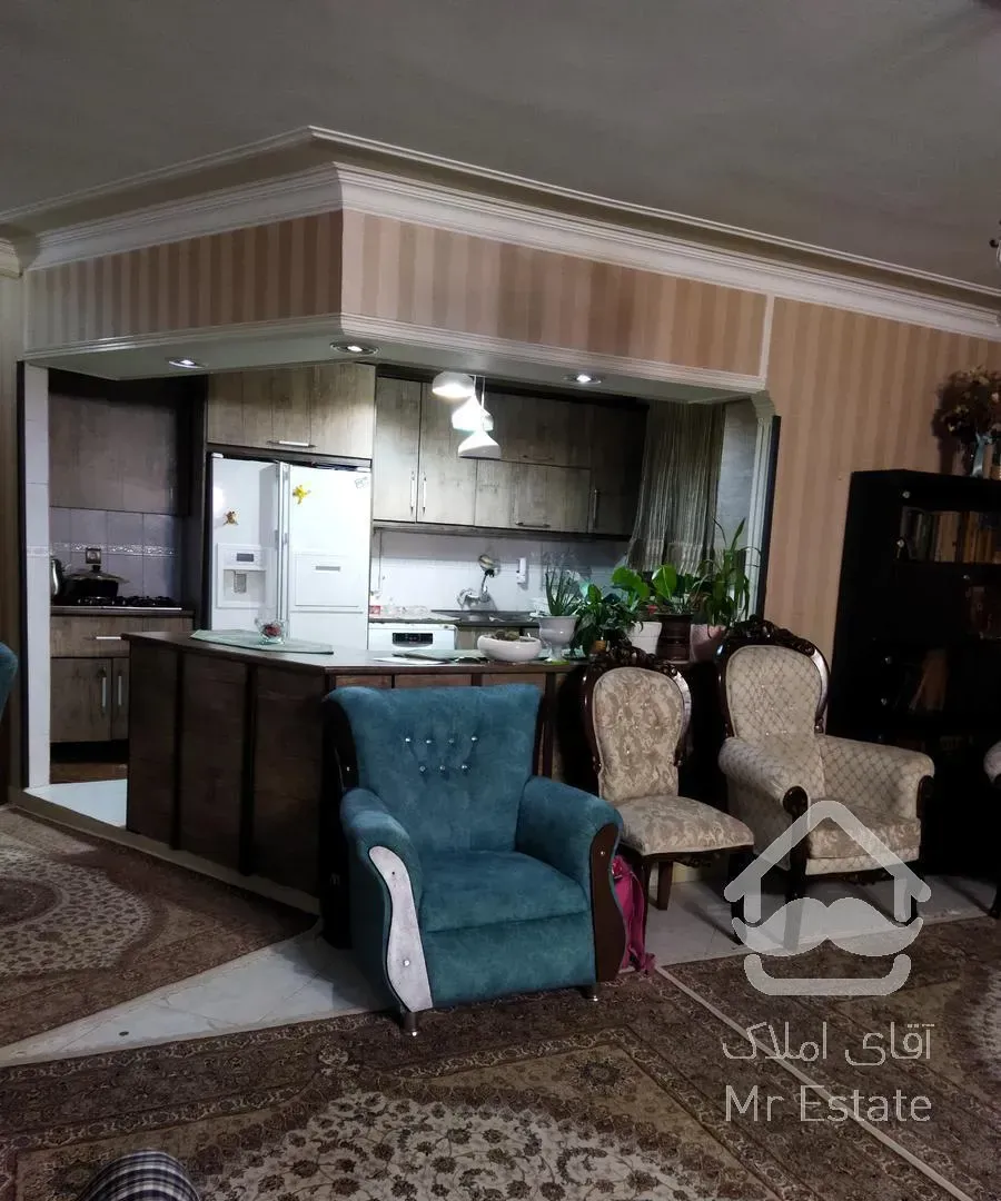 آپارتمان ۹۷ متری واقع در انوشیروان شرقی