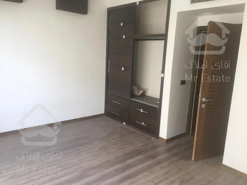 آپارتمان ۱۵۰ متری سعادت آباد