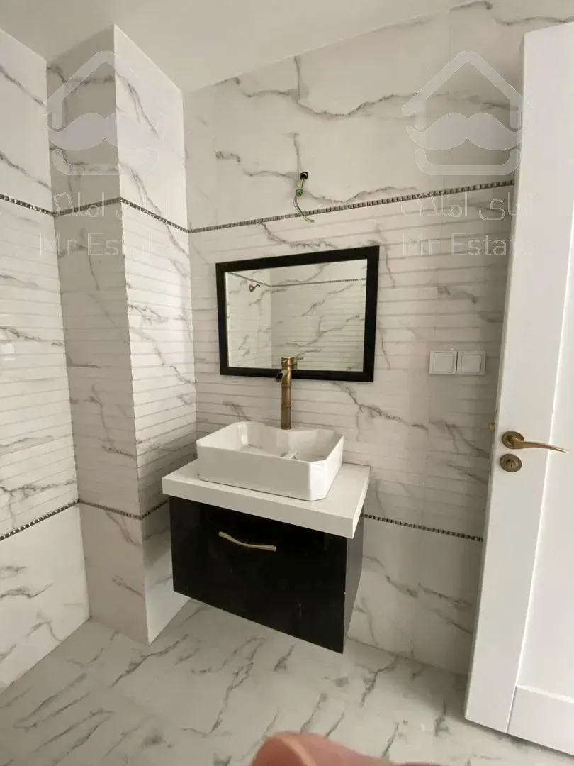 فرمانیه٢٤٠متر٣خواب{سنبل}لابی+مشاعات+٤ساله+٢p