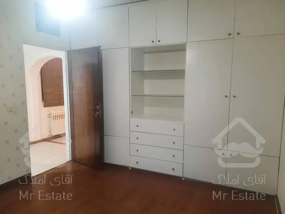 اجاره و رهن آپارتمان زعفرانیه 165  متر شیک