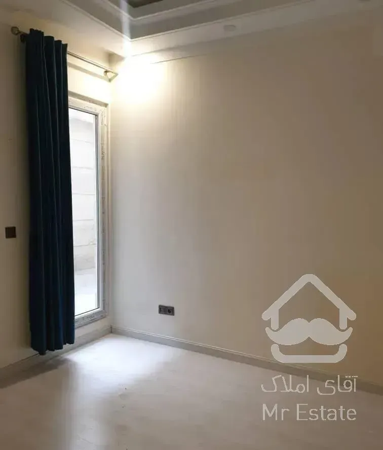 ۱۷۵متر ۳خواب نوساز تک واحدی طبقه آخر