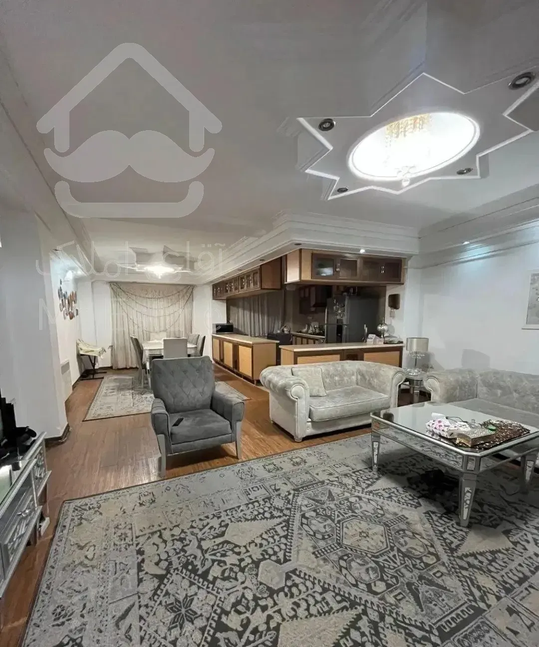 فروش واحد ۱۳۰ متری ۲ خواب چند قدمی باغ محتشم