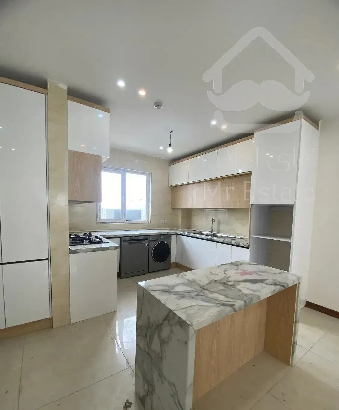 فروش واحد۱۳۸متری در گلستان فرد