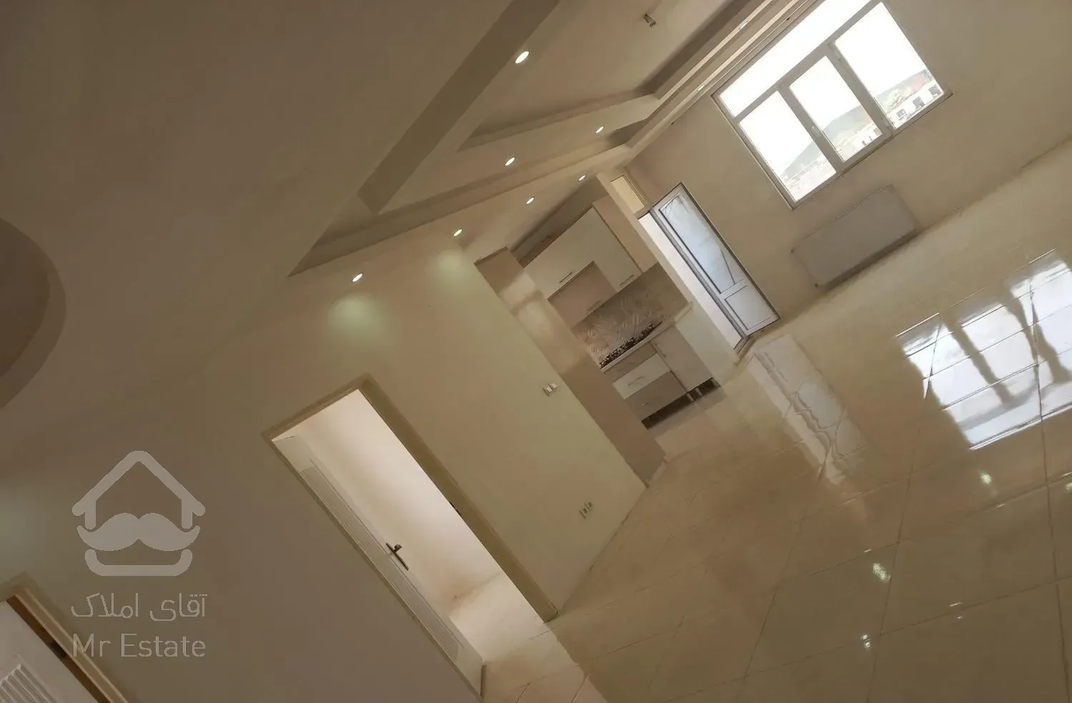 اپارتمان نوساز ۹۰ متری/ دو خواب/ فول امکانات/تخلیه