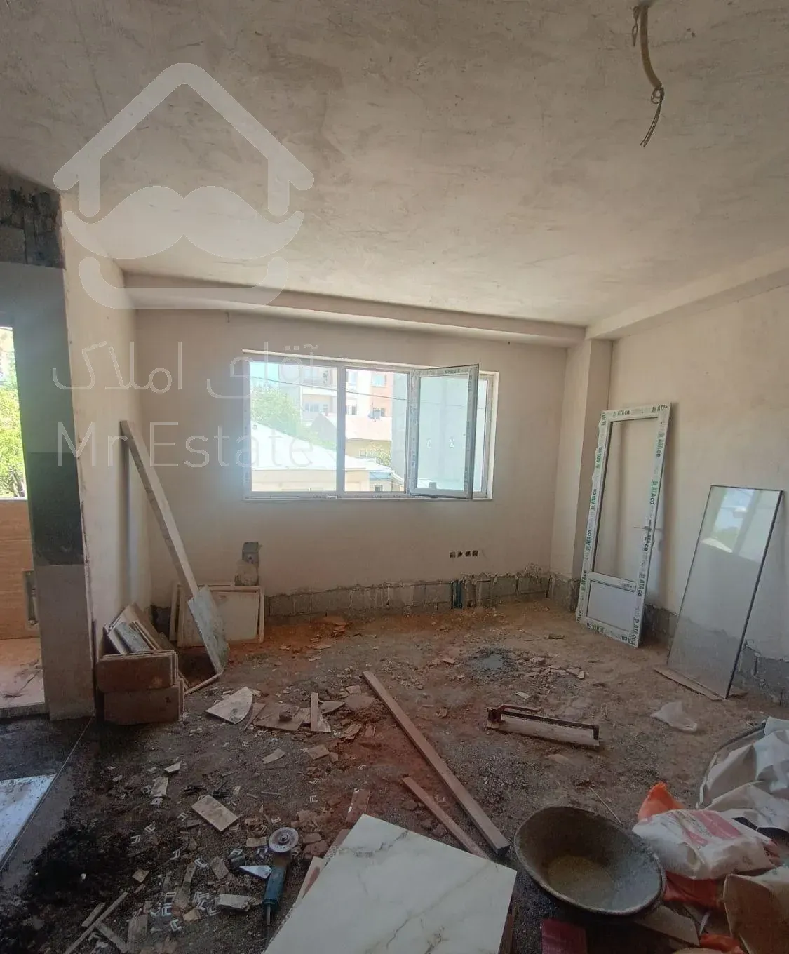 فروش واحد  /تحویل دوماهه /فول /حیاط اختصاصی