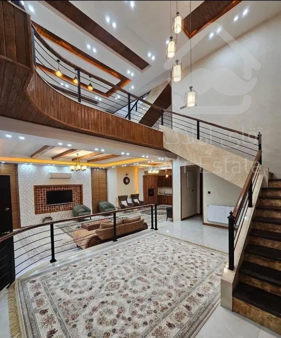 ملک دیدنی و آماده برای سکونت فوری