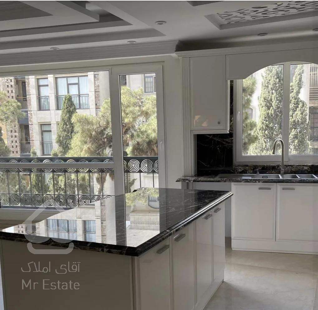 ۹۲متر*۲خواب*سرتاسر پرده خور*جنت جنوب