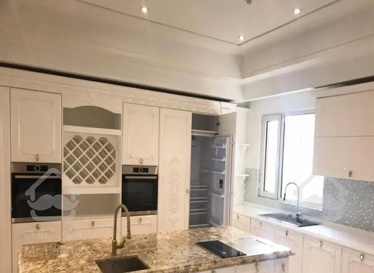 خرید ۳۳۰ متر آپارتمان نیاوران